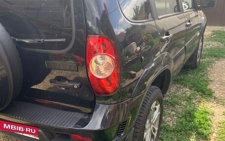 Chevrolet Niva I рестайлинг, 2012 год, 590 000 рублей, 5 фотография