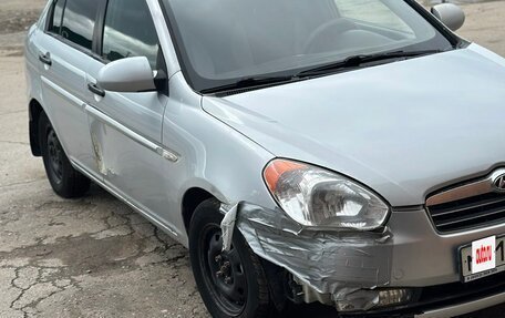 Hyundai Verna II, 2006 год, 310 000 рублей, 2 фотография