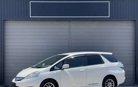 Honda Fit Shuttle I рестайлинг, 2014 год, 835 000 рублей, 1 фотография