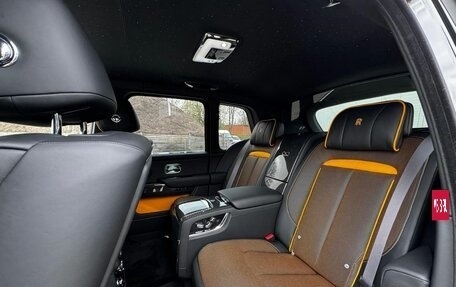 Rolls-Royce Cullinan, 2025 год, 79 900 000 рублей, 6 фотография