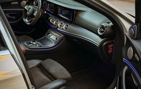 Mercedes-Benz E-Класс, 2018 год, 2 285 000 рублей, 14 фотография