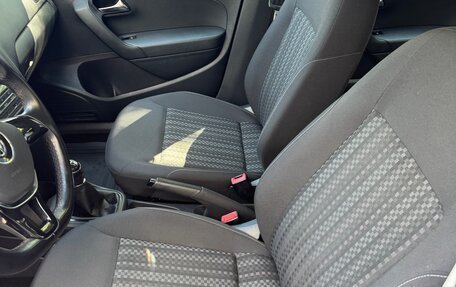 Volkswagen Polo VI (EU Market), 2015 год, 860 000 рублей, 21 фотография