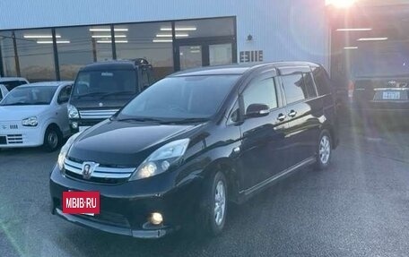 Toyota ISis I, 2013 год, 960 000 рублей, 3 фотография