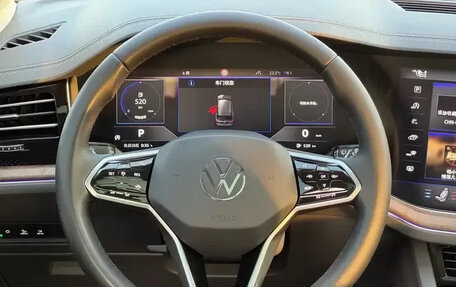 Volkswagen Touareg III, 2022 год, 4 750 000 рублей, 16 фотография