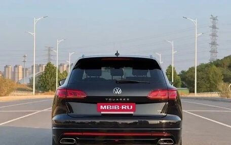 Volkswagen Touareg III, 2022 год, 4 750 000 рублей, 8 фотография