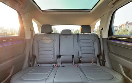 Volkswagen Touareg III, 2022 год, 4 750 000 рублей, 22 фотография