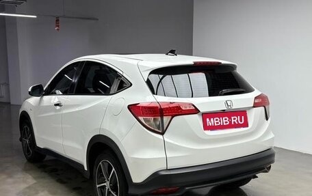 Honda Vezel, 2022 год, 1 580 300 рублей, 4 фотография