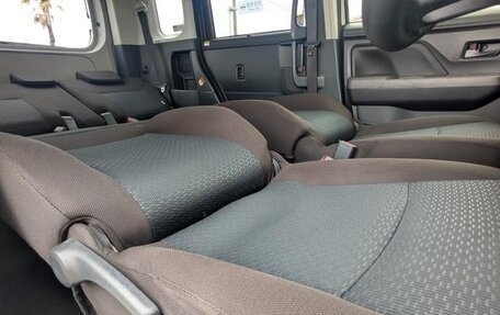 Toyota Roomy I, 2022 год, 1 085 000 рублей, 14 фотография