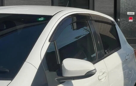 Toyota Vitz, 2015 год, 752 580 рублей, 15 фотография