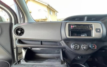 Toyota Vitz, 2015 год, 752 580 рублей, 22 фотография