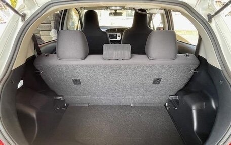 Toyota Vitz, 2015 год, 752 580 рублей, 19 фотография