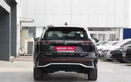 Volkswagen Tiguan, 2025 год, 4 050 000 рублей, 6 фотография