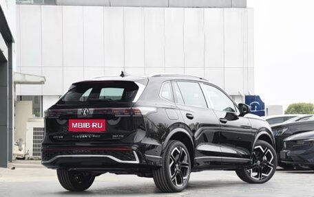 Volkswagen Tiguan, 2025 год, 4 050 000 рублей, 5 фотография