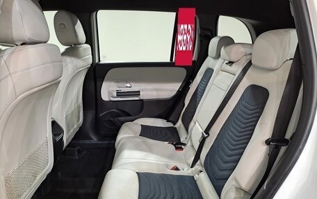 Mercedes-Benz GLB, 2020 год, 3 090 000 рублей, 15 фотография