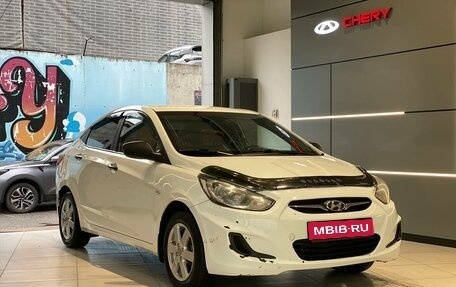 Hyundai Solaris II рестайлинг, 2013 год, 720 000 рублей, 1 фотография