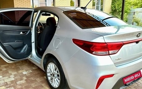 KIA Rio IV, 2018 год, 1 570 000 рублей, 10 фотография