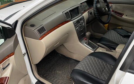Toyota Corolla, 2004 год, 630 000 рублей, 8 фотография