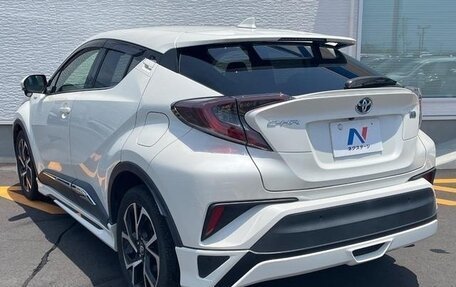 Toyota C-HR I рестайлинг, 2017 год, 1 670 000 рублей, 6 фотография