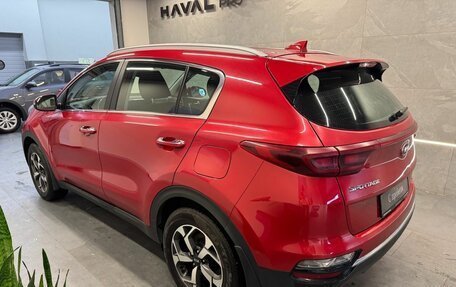 KIA Sportage IV рестайлинг, 2020 год, 1 919 000 рублей, 6 фотография
