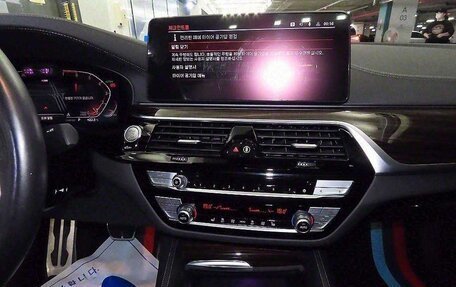 BMW 5 серия, 2021 год, 3 020 000 рублей, 14 фотография
