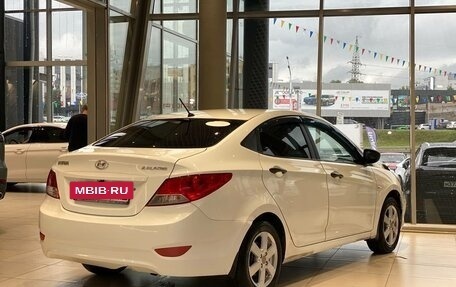 Hyundai Solaris II рестайлинг, 2013 год, 720 000 рублей, 10 фотография