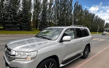 Toyota Land Cruiser 200, 2015 год, 5 400 000 рублей, 6 фотография