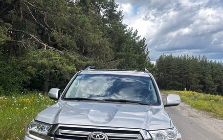 Toyota Land Cruiser 200, 2015 год, 5 400 000 рублей, 7 фотография