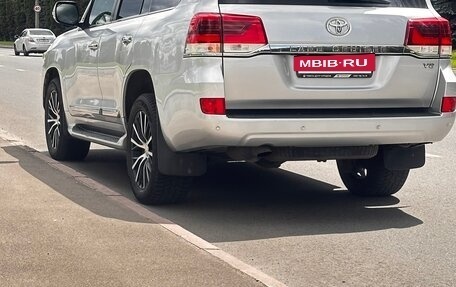 Toyota Land Cruiser 200, 2015 год, 5 400 000 рублей, 5 фотография