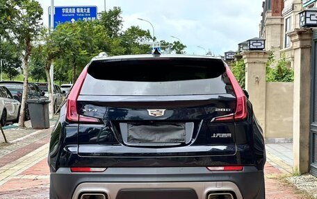 Cadillac XT4 I, 2022 год, 2 700 400 рублей, 5 фотография