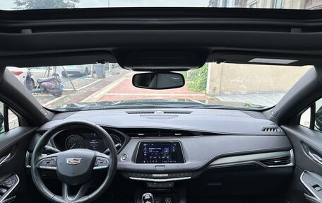 Cadillac XT4 I, 2022 год, 2 700 400 рублей, 14 фотография