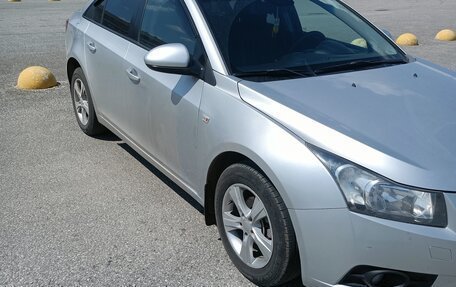Chevrolet Cruze II, 2011 год, 780 000 рублей, 3 фотография