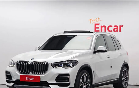BMW X5, 2021 год, 6 050 000 рублей, 2 фотография