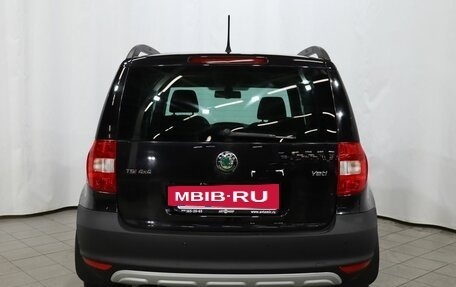 Skoda Yeti I рестайлинг, 2013 год, 1 049 000 рублей, 3 фотография