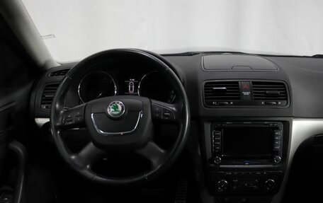 Skoda Yeti I рестайлинг, 2013 год, 1 049 000 рублей, 15 фотография