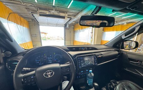 Toyota Hilux VIII, 2021 год, 6 200 000 рублей, 5 фотография