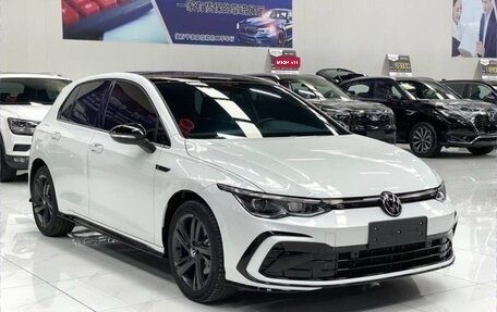 Volkswagen Golf VIII, 2022 год, 1 992 000 рублей, 1 фотография