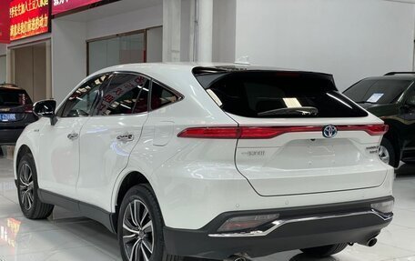 Toyota Harrier, 2022 год, 3 030 000 рублей, 2 фотография