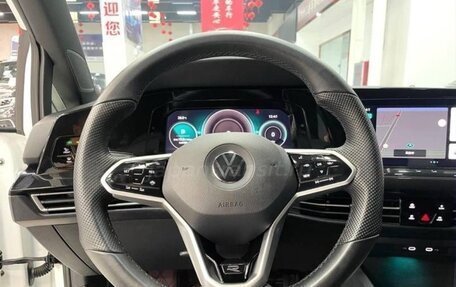 Volkswagen Golf VIII, 2022 год, 1 992 000 рублей, 9 фотография