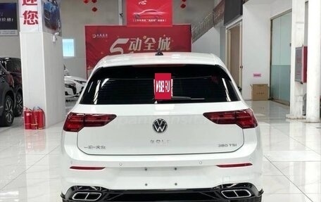 Volkswagen Golf VIII, 2022 год, 1 992 000 рублей, 3 фотография