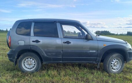 Chevrolet Niva I рестайлинг, 2009 год, 280 000 рублей, 3 фотография