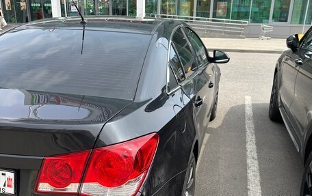 Chevrolet Cruze II, 2010 год, 620 000 рублей, 4 фотография