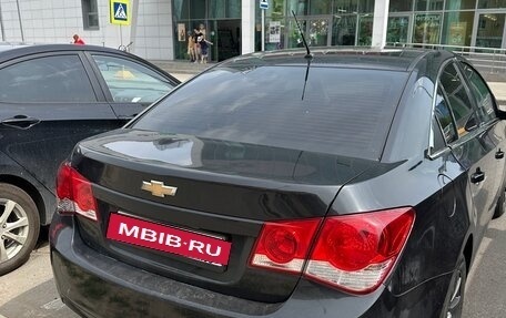 Chevrolet Cruze II, 2010 год, 620 000 рублей, 3 фотография