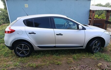 Renault Megane III, 2011 год, 700 000 рублей, 10 фотография