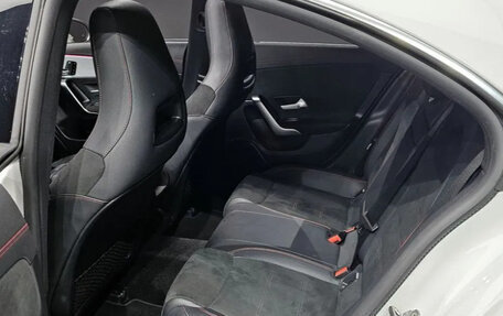 Mercedes-Benz CLA, 2022 год, 2 600 000 рублей, 8 фотография