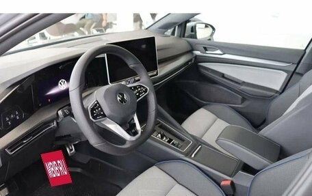 Volkswagen Golf VIII, 2025 год, 4 200 000 рублей, 9 фотография