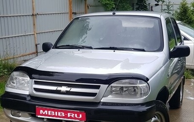 Chevrolet Niva I рестайлинг, 2004 год, 340 000 рублей, 1 фотография