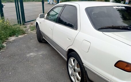 Toyota Camry, 1998 год, 380 000 рублей, 4 фотография