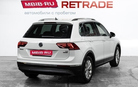 Volkswagen Tiguan II, 2017 год, 1 888 000 рублей, 6 фотография
