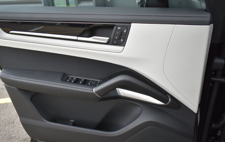 Porsche Cayenne III, 2025 год, 18 900 000 рублей, 21 фотография