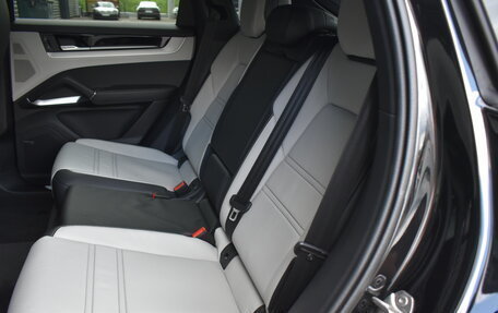 Porsche Cayenne III, 2025 год, 18 900 000 рублей, 30 фотография